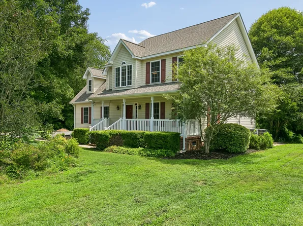 7976 Laura Ann Ln, Hayes, VA 23072