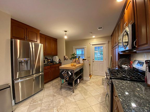 2nd image of 8 Robbins Rd #2