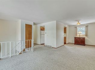 18 Medallion Cir, Rochester, NY 14626