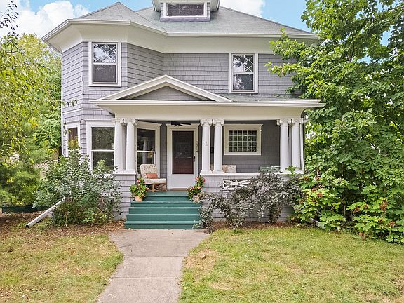 2nd image of 204 Edgewood St