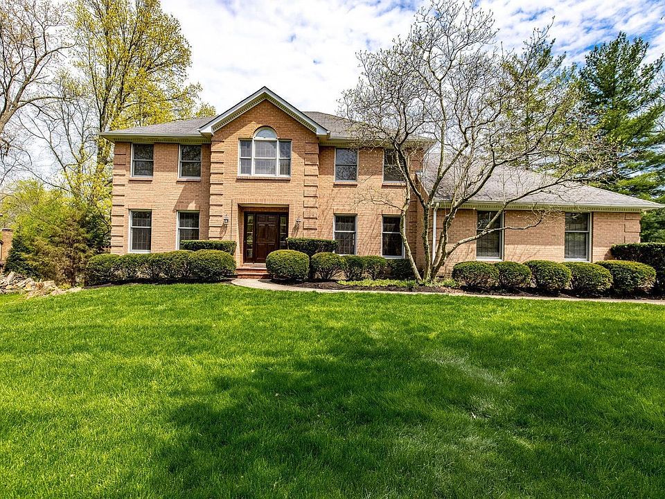 1st image of 10400 Grand Oaks Ln