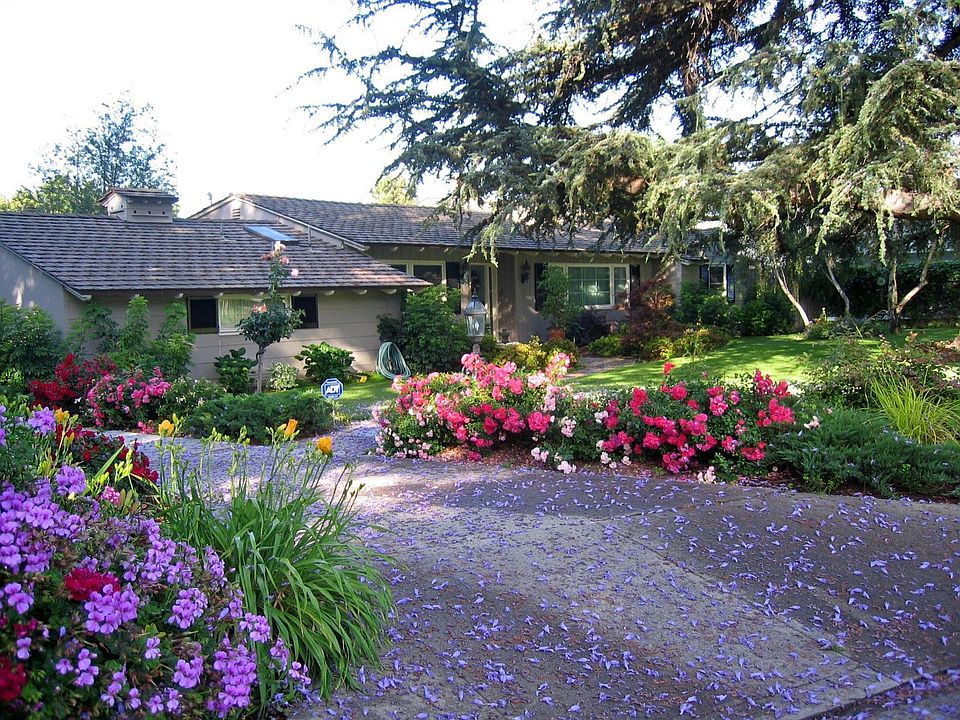 1st image of 15262 La Calma Dr