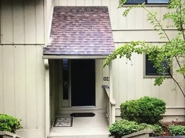 104 Harbor Lights Dr, Salem, SC 29676