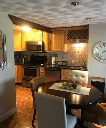 5th image of 565 Smithfield Rd APT C12