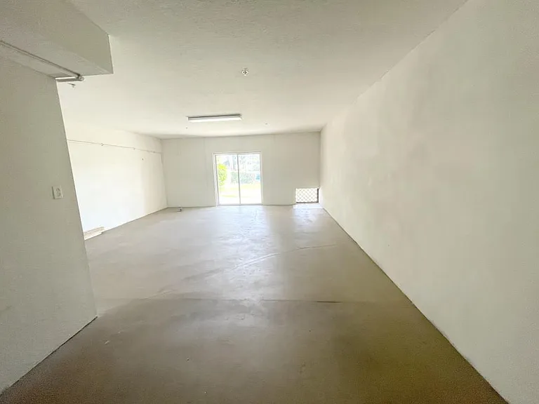 workshop area / garage
