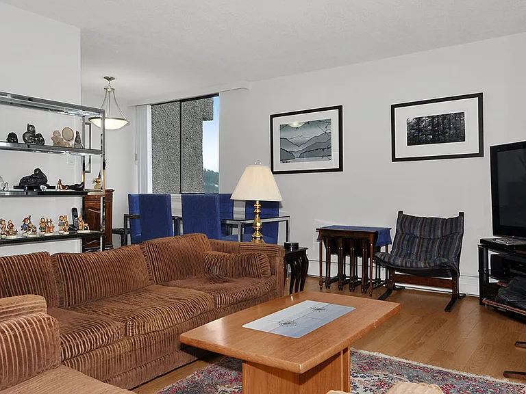 144 W 14th St — Photo 15