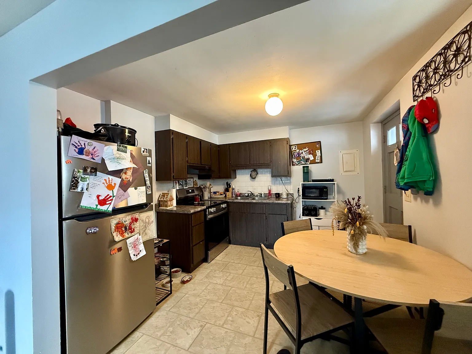 2 bed, $2,195 — Photo 4