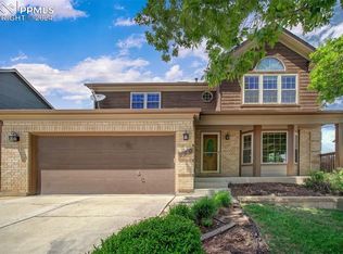 740 Robinglen Ct, Colorado Springs, CO 80906