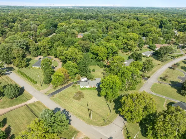 736 Omandale Dr, Nashville, TN 37204