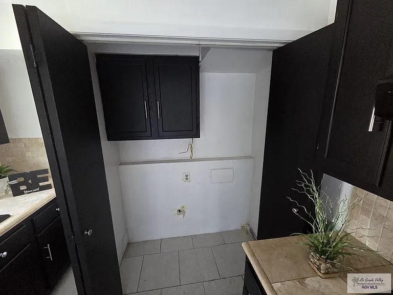 205 Calle Amistosa — Photo 9