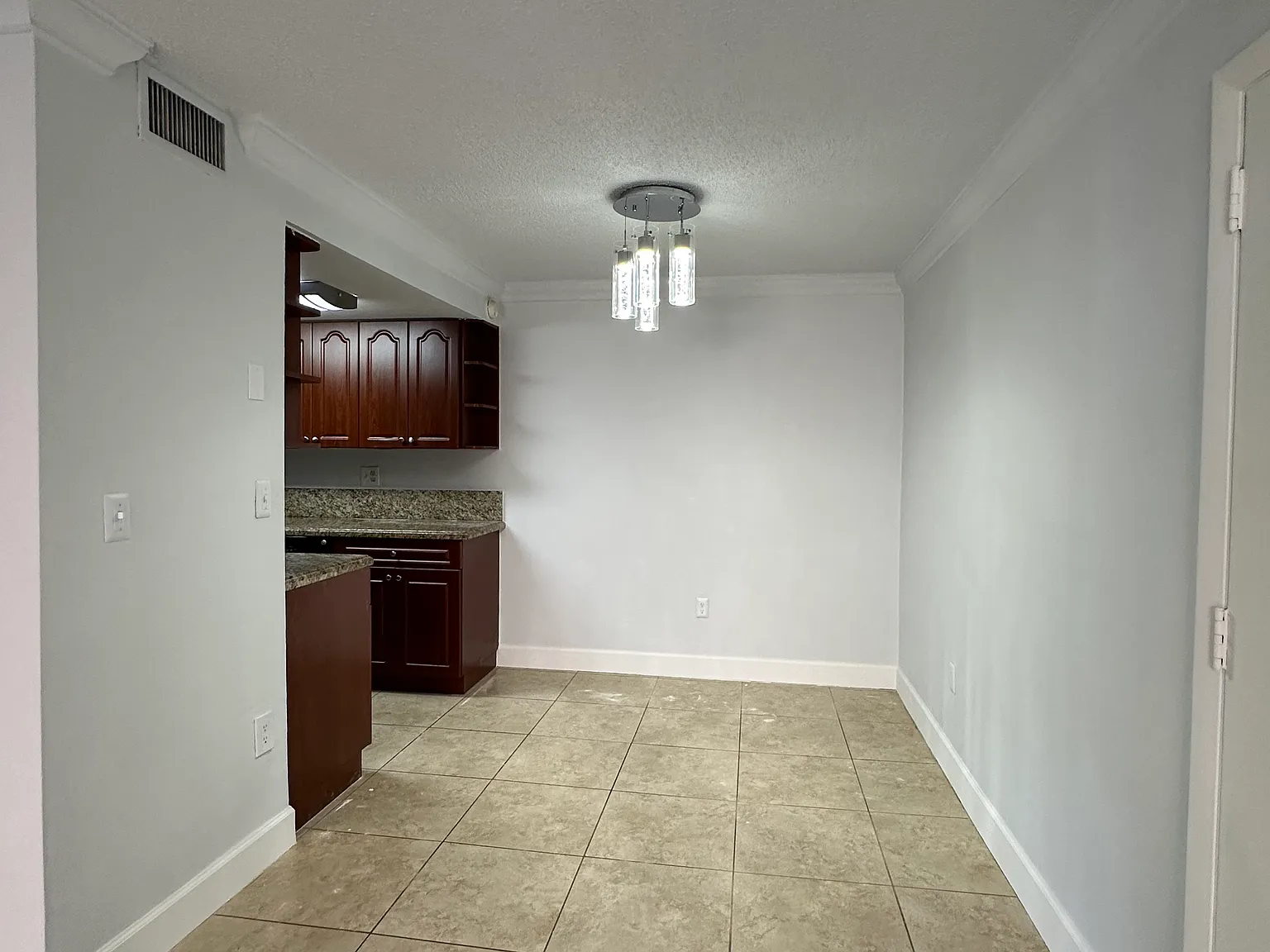 2 bed, $2,250 — Photo 4