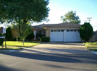 1917 Limestone Trl, Edgecliff Village, TX 76134