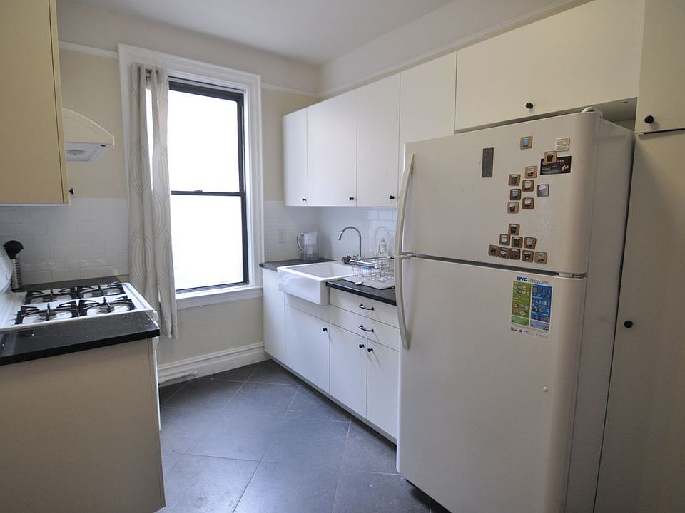 1st image of 4610 Skillman Ave #2R