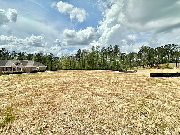 4th image of 9 Chapel Heights Dr