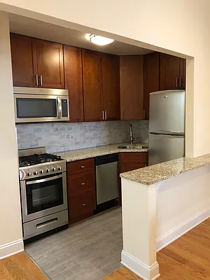 Rented by One New York Realty Inc | media 6