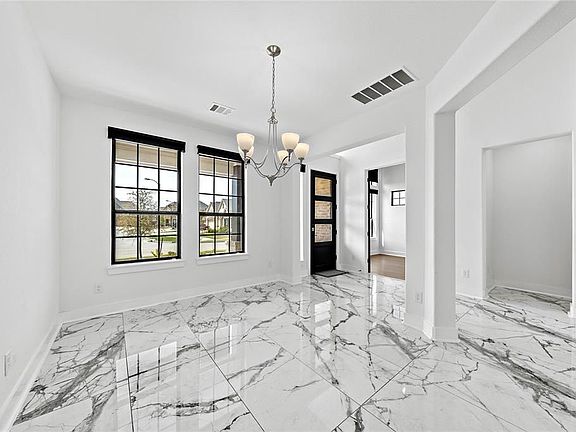 5th image of 13618 Sedgefield Creek Trce