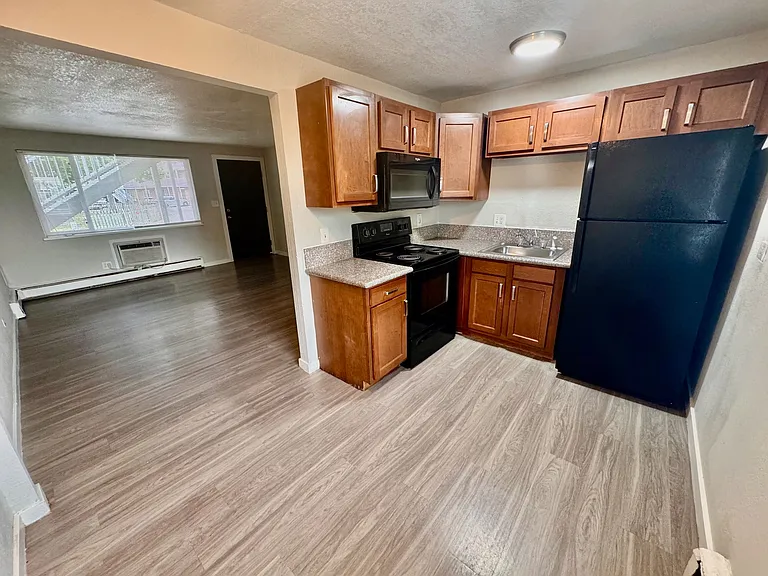 285 S Jay Street — Photo 11
