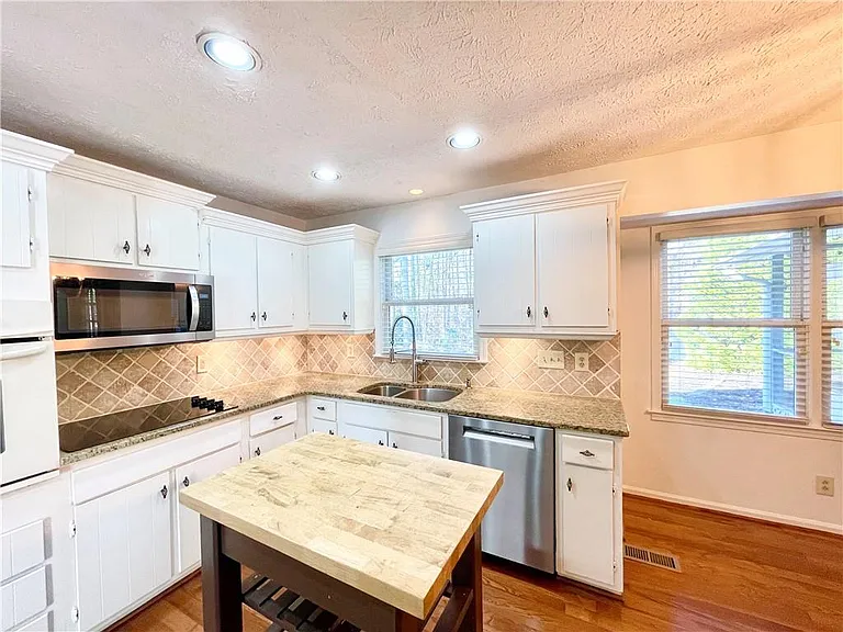 2395 Brownstone Ct — Photo 18
