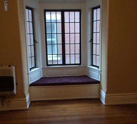 4th image of 142 S Franklin St