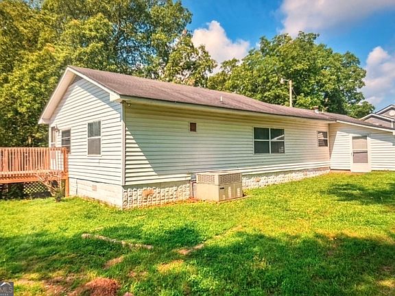 2nd image of 22 Reese St