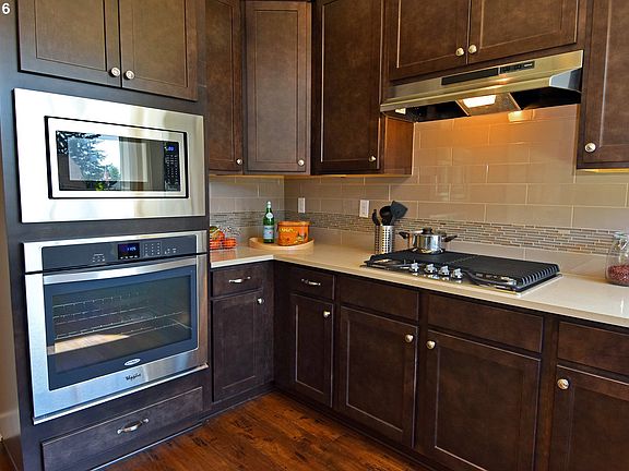 4th image of 12816 SW King Pl