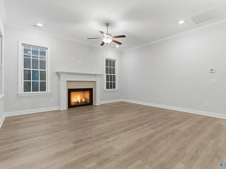 14 Weybosset St NW — Photo 5