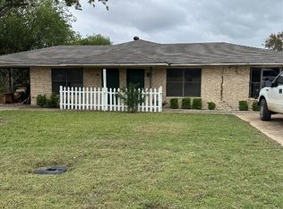 120 Redbud Ct, Waxahachie, TX 75165