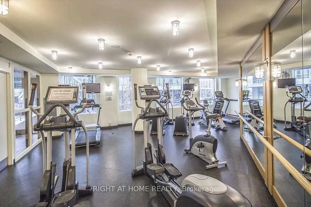 1 bed, $2,400 — Photo 2