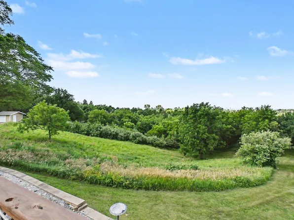 21696 185th St, Council Bluffs, IA 51503