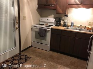 1 Larrys Ln APT 3, Fulton, IL 61252