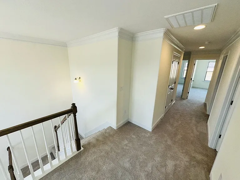 1018 Bonanza Ln — Photo 11