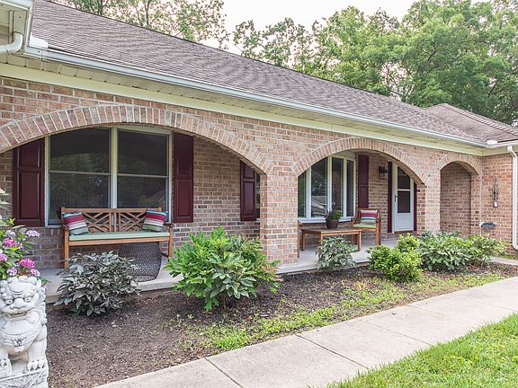 4th image of 717 Cedarday Dr