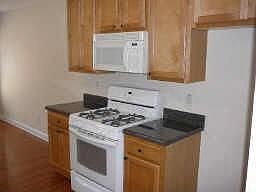 4th image of 2927 Montview Dr SW