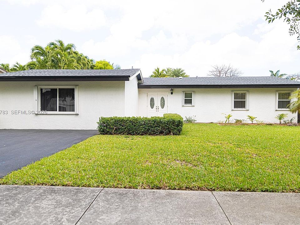 1st image of 10241 SW 128th Ave