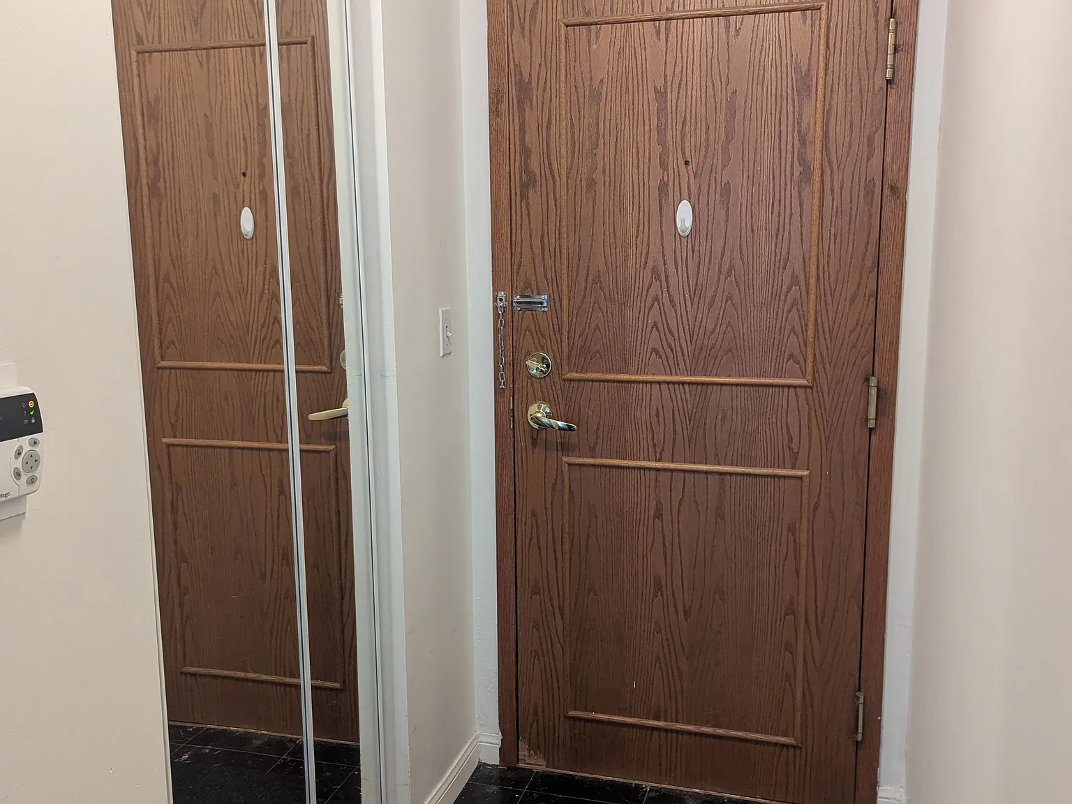 18 Lee Centre Dr — Photo 3