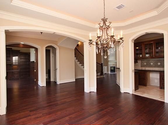 5th image of 7 Parwood Ct