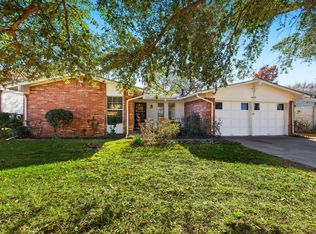 1410 Mohawk Dr, Arlington, TX 76012