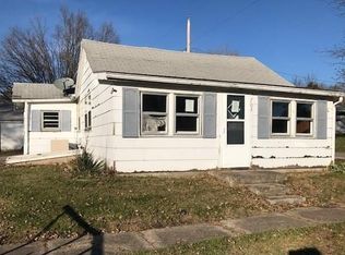 703 1st St, Kellogg, IA 50135