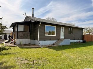 200 2nd St W, Delisle, SK S0L0P0