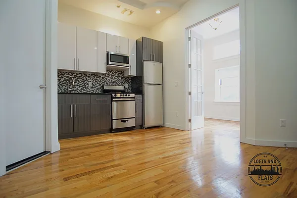 Rented by Lofts and Flats LLC | media 7