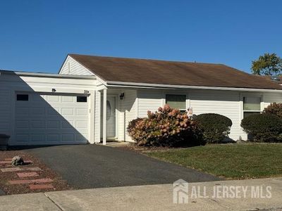 36 Haddon Rd #B, Monroe Township, NJ, 08831