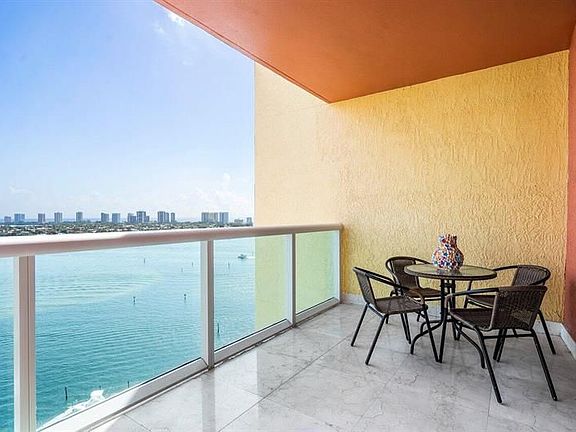 2nd image of 2650 Lake Shore Dr Unit 1702