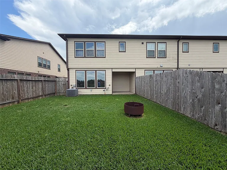 1234 Willow Plains Ln — Photo 9