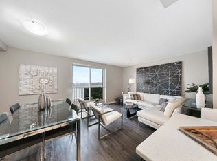 St. Clair Towers, Windsor, ON N8S 1G7