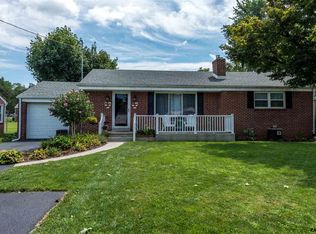 2266 Maple Rd, York, PA 17408