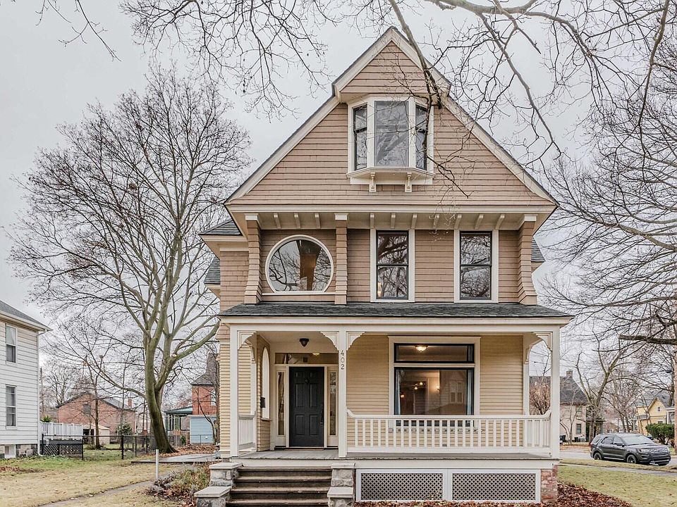 1st image of 402 S Huron St
