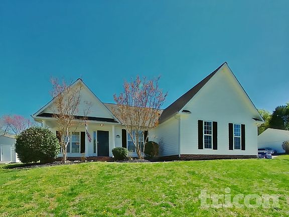 2nd image of 1207 Piney Church Rd