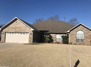 205 Grizzly Bear Cv, White Hall, AR 71602