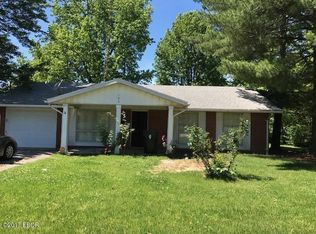 123 S Pine St, Zeigler, IL 62999