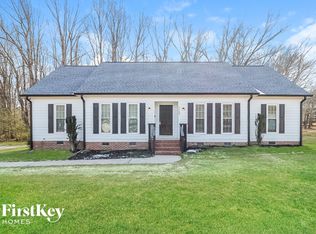 1109 Country Brooke Dr, Raleigh, NC 27603